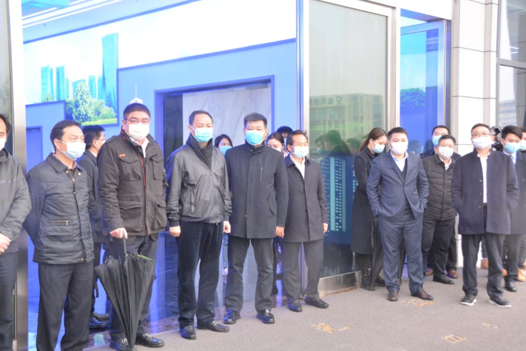 长沙市委副书记、代市长郑建新一行调研金年金字招牌(jinnian)环境长沙中联产业园